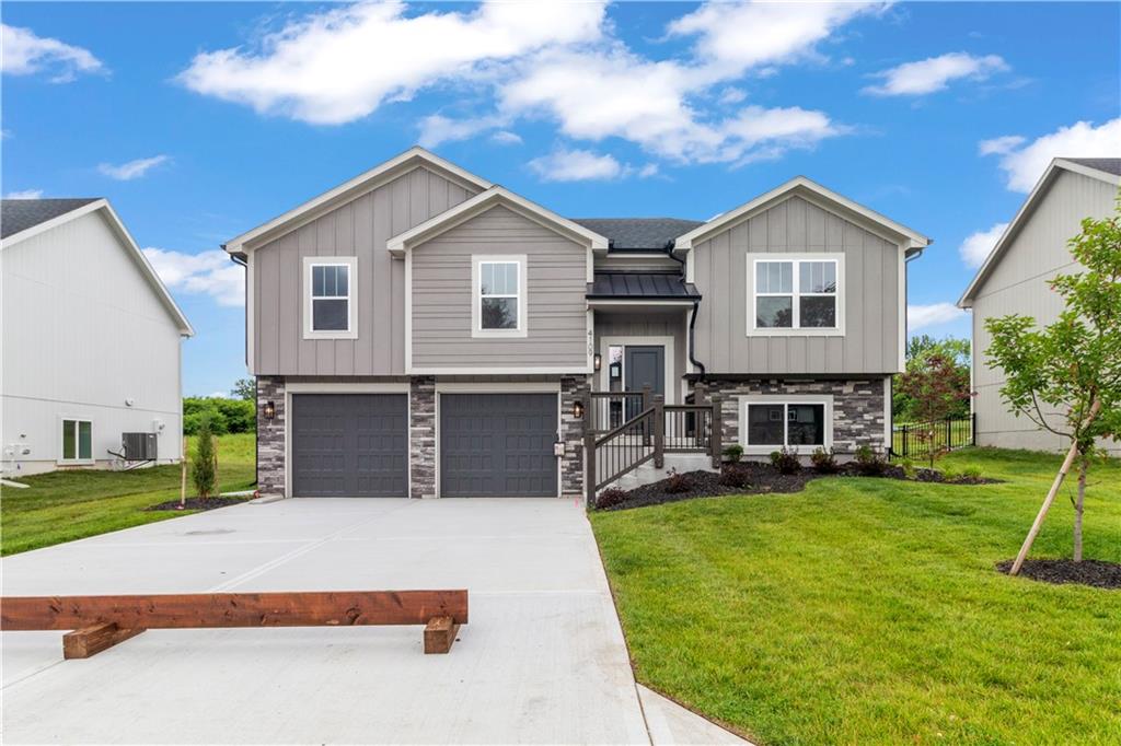 Listing Photo MLS #HMS2510697