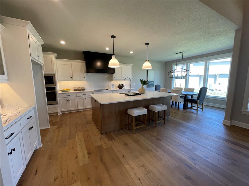 Listing Photo MLS #HMS2526425