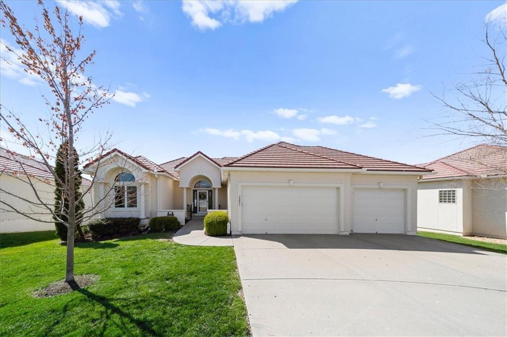 Listing Photo MLS #HMS2540001