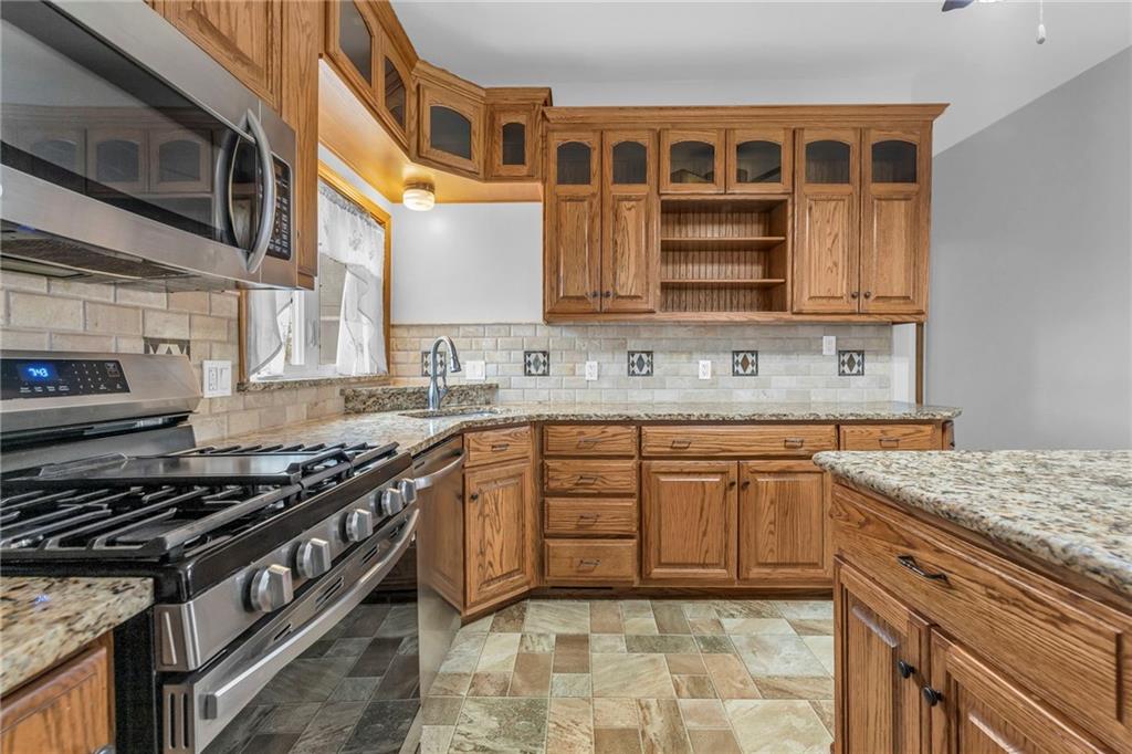 Listing Photo MLS #HMS2543509