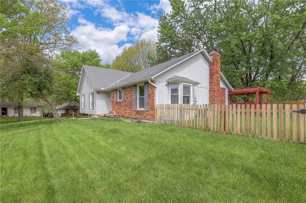 Listing Photo MLS #HMS2543533