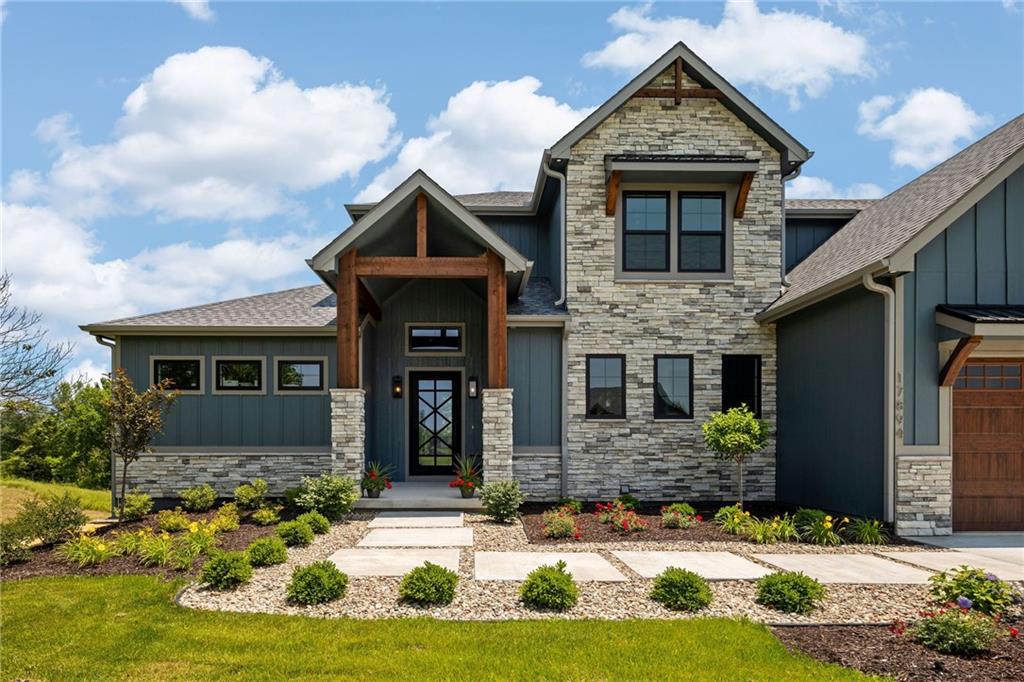 Listing Photo MLS #HMS2544541