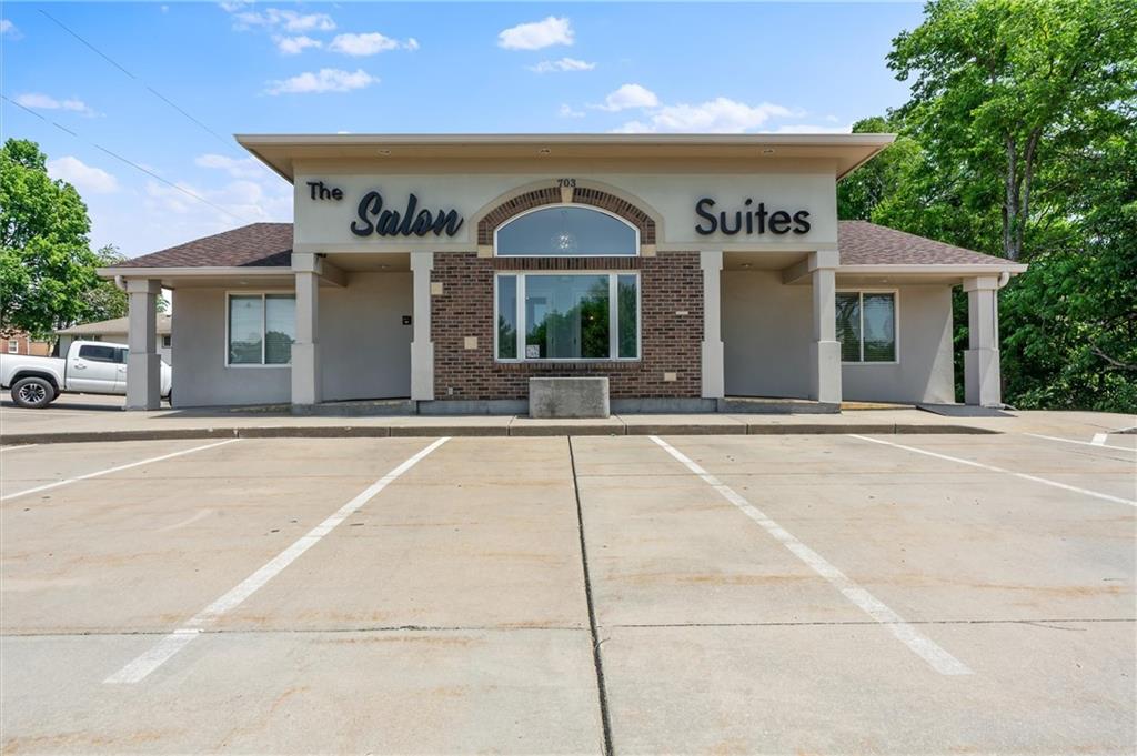 Listing Photo MLS #HMS2544916