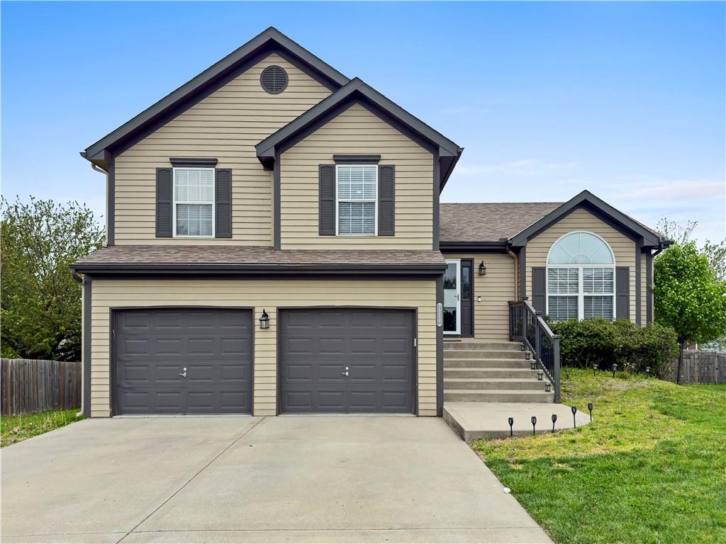 Listing Photo MLS #HMS2545818