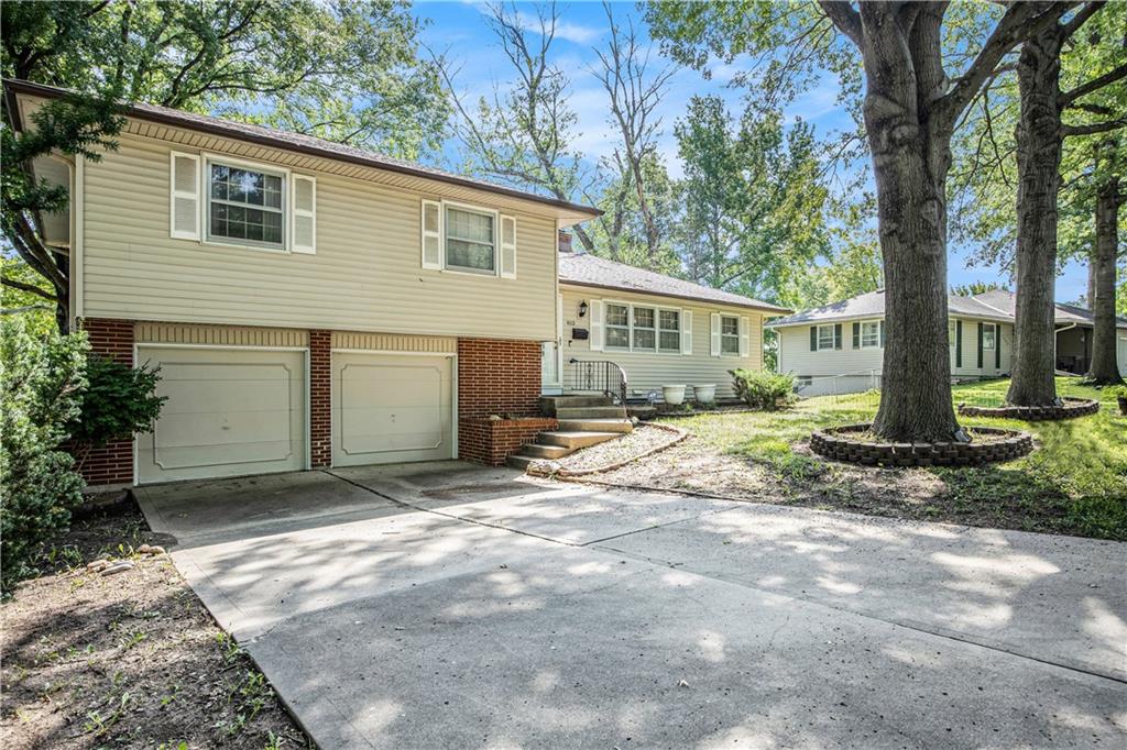 Listing Photo MLS #HMS2546339