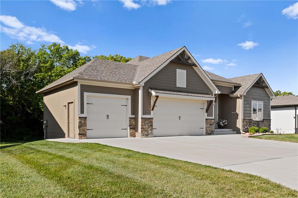 Listing Photo MLS #HMS2546587