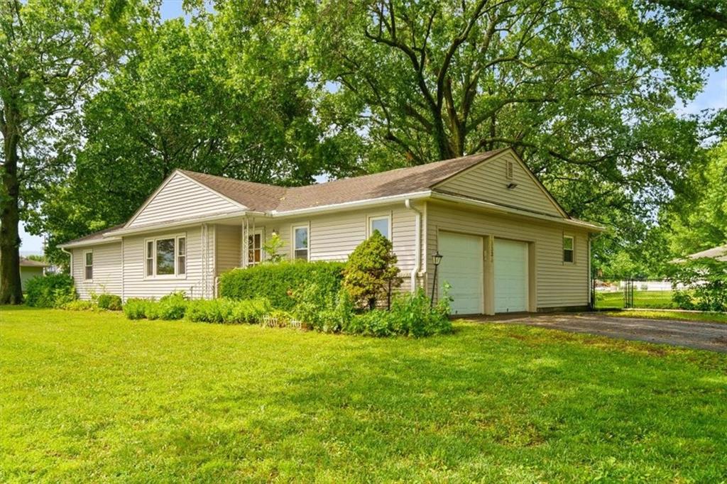 Listing Photo MLS #HMS2547400