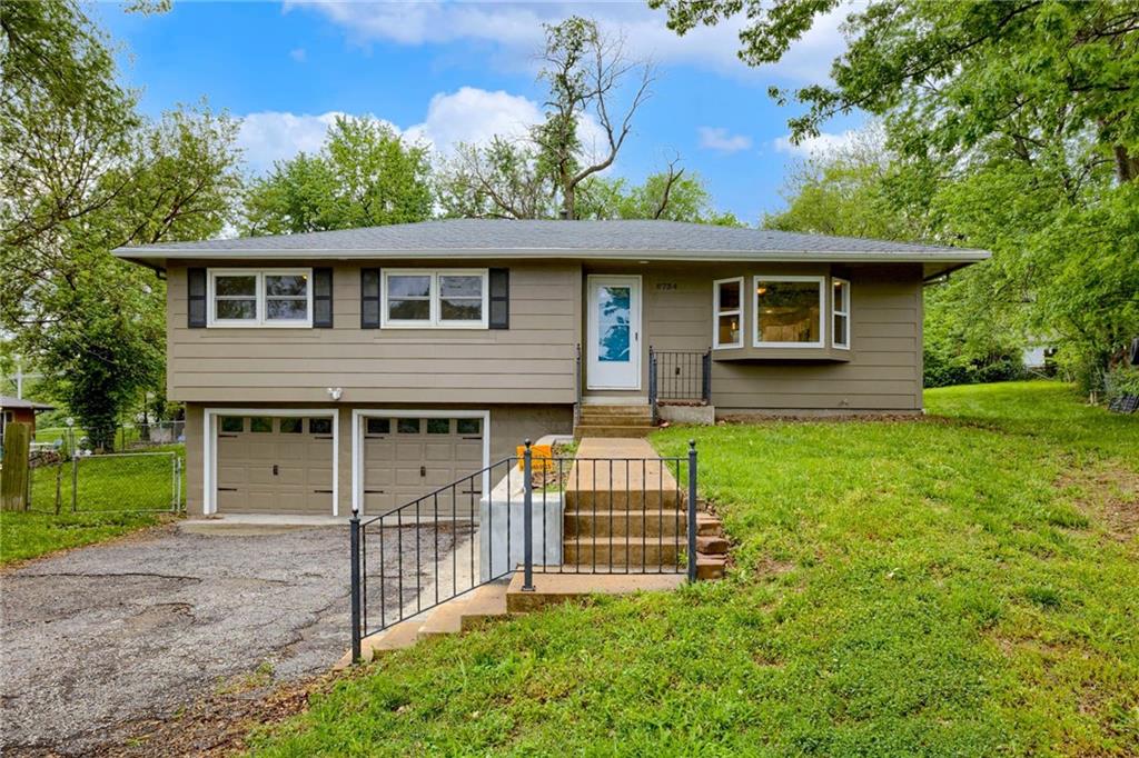 Listing Photo MLS #HMS2548591