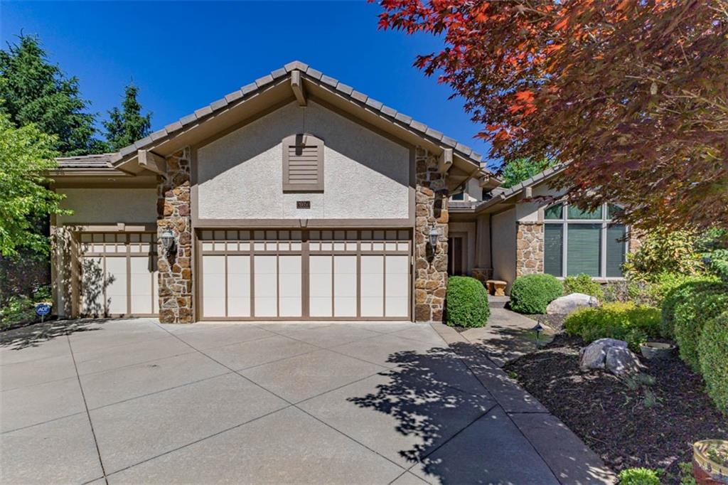Listing Photo MLS #HMS2549805