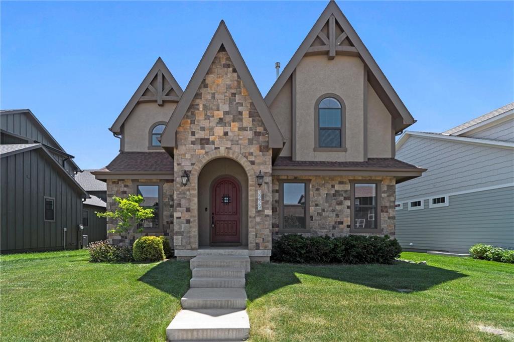 Listing Photo MLS #HMS2550081
