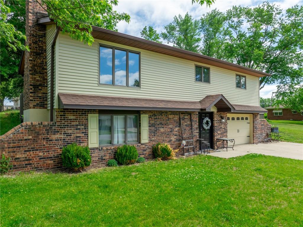 Listing Photo MLS #HMS2550298