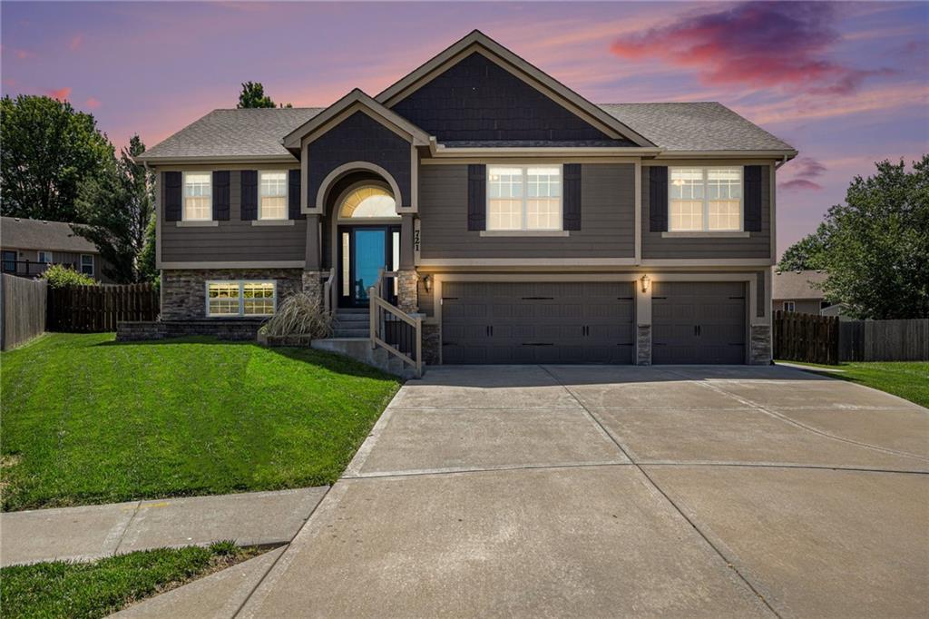 Listing Photo MLS #HMS2550829