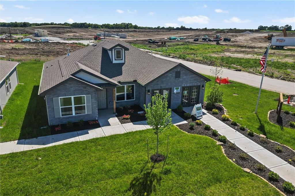 Listing Photo MLS #HMS2551307