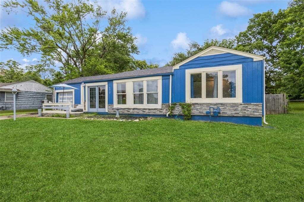Listing Photo MLS #HMS2551818