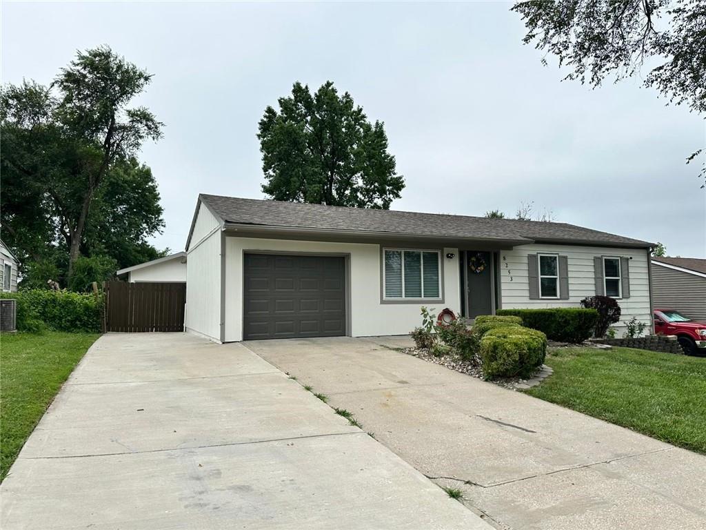 Listing Photo MLS #HMS2551931