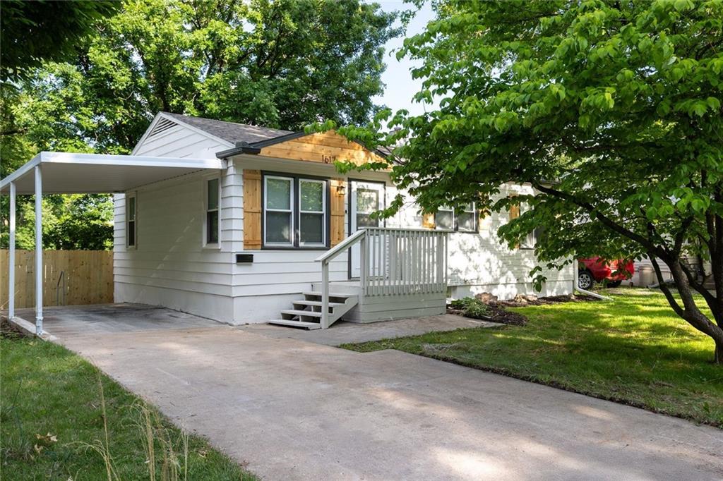 Listing Photo MLS #HMS2552407