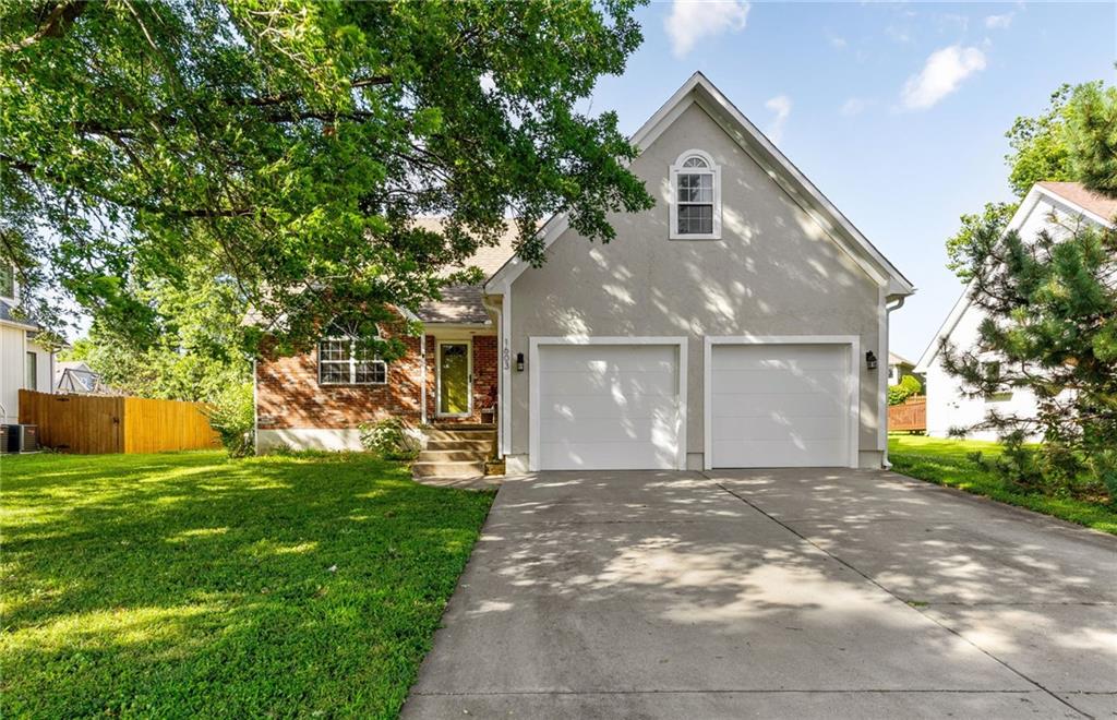 Listing Photo MLS #HMS2553148