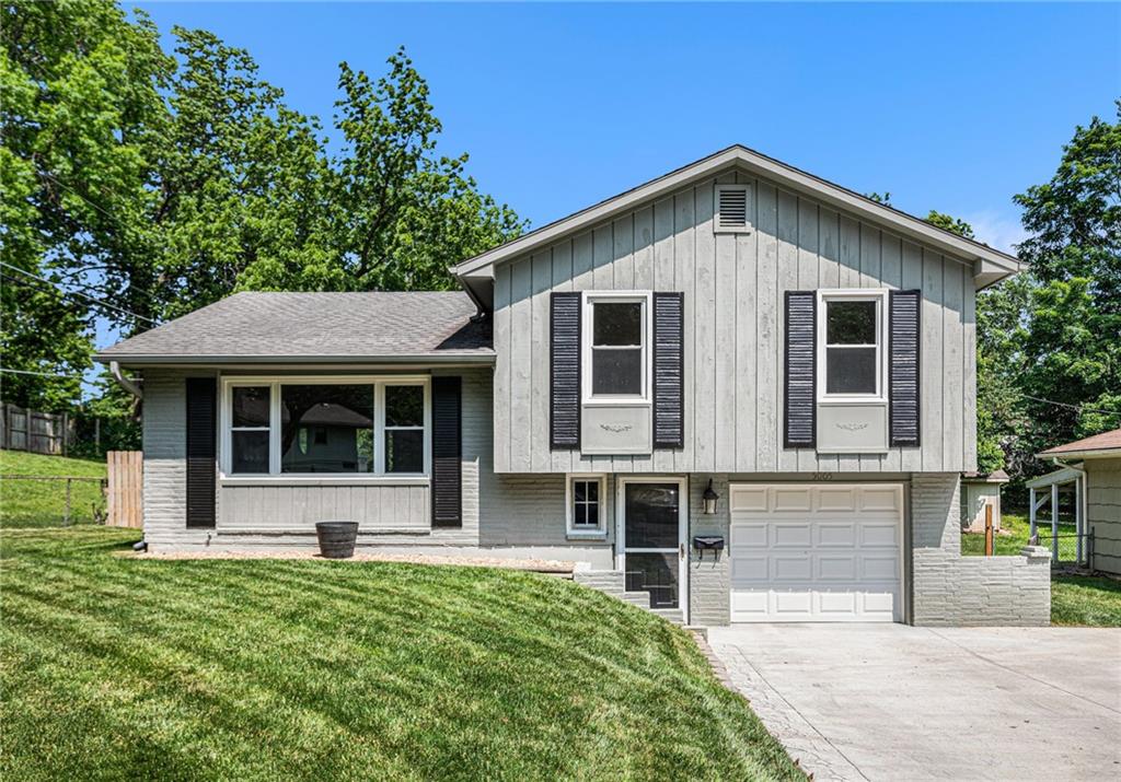 Listing Photo MLS #HMS2553204