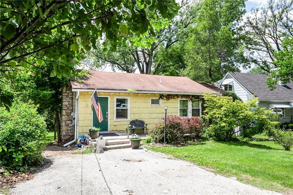 Listing Photo MLS #HMS2553785