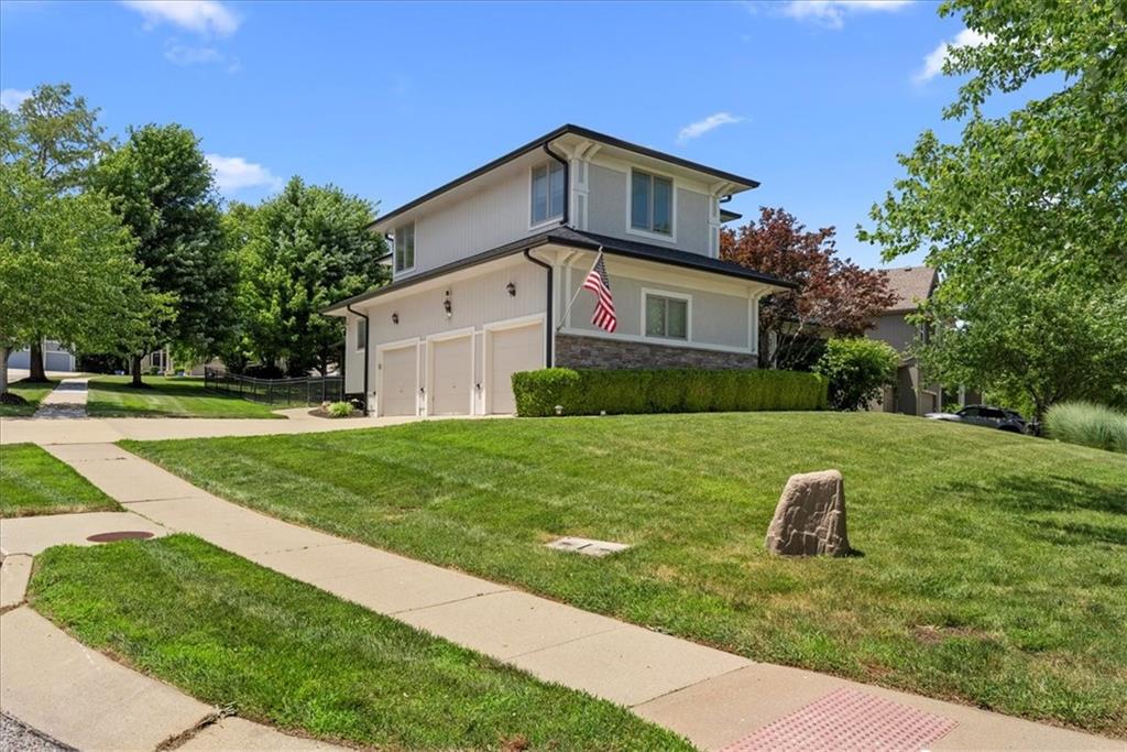 Listing Photo MLS #HMS2554987