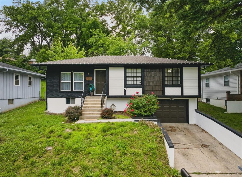 Listing Photo MLS #HMS2555174