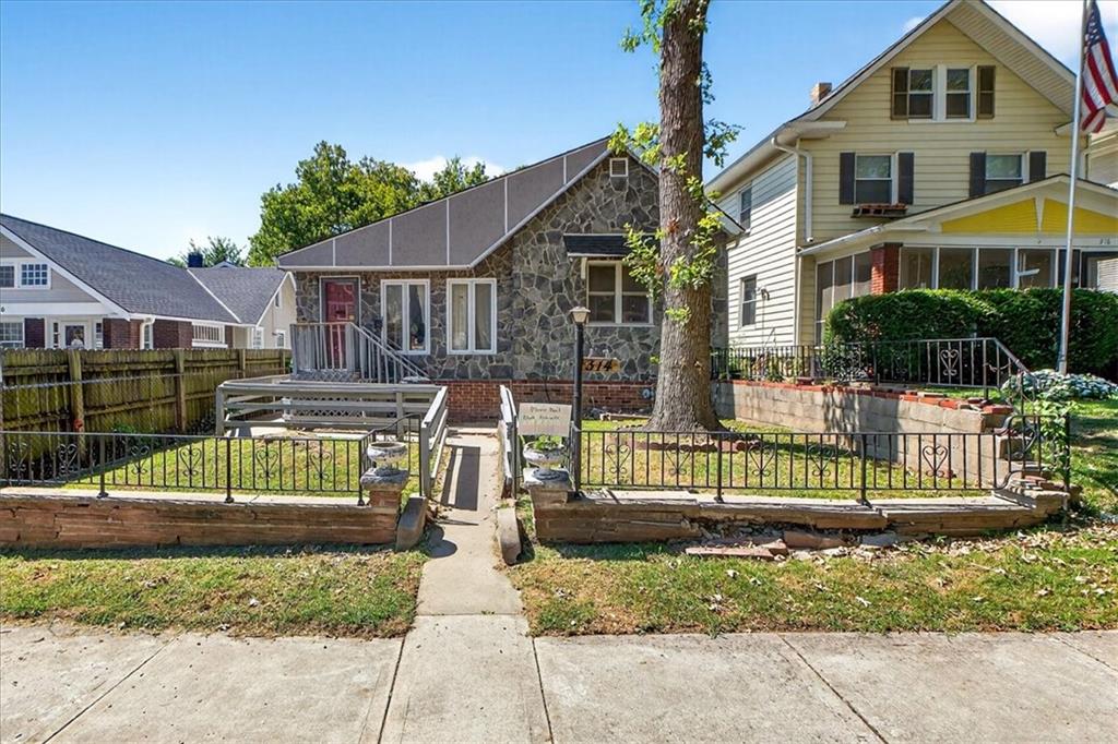 Listing Photo MLS #HMS2555880