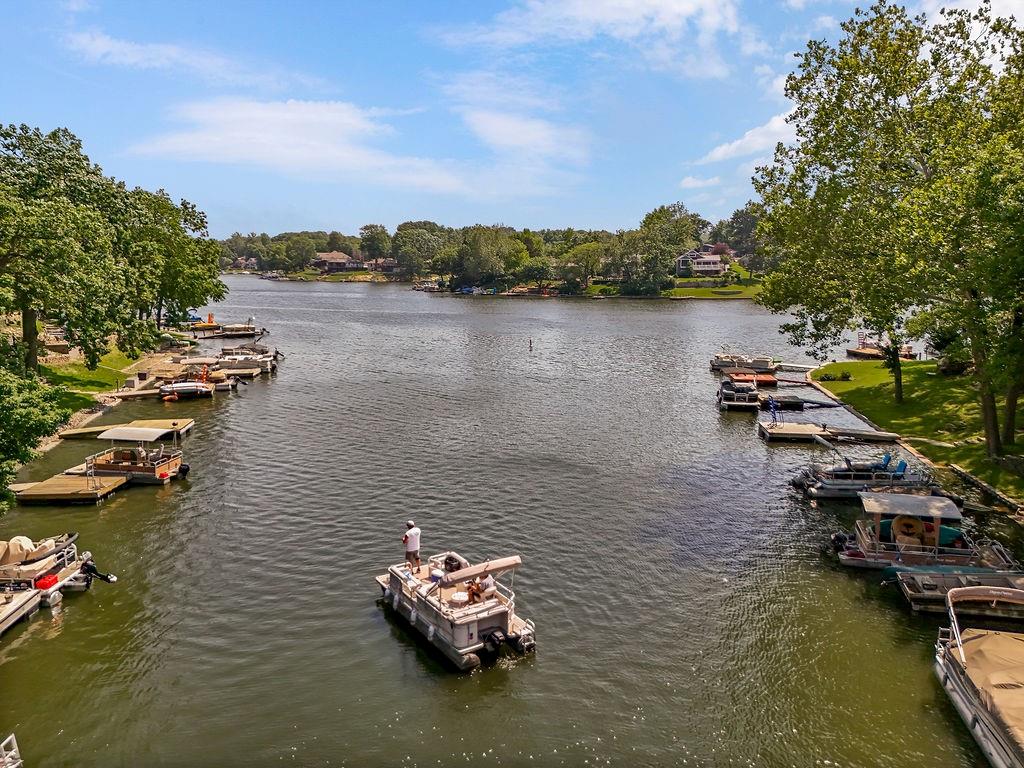 Listing Photo MLS #HMS2555927