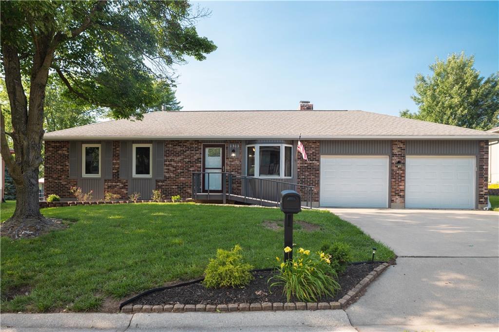 Listing Photo MLS #HMS2555929