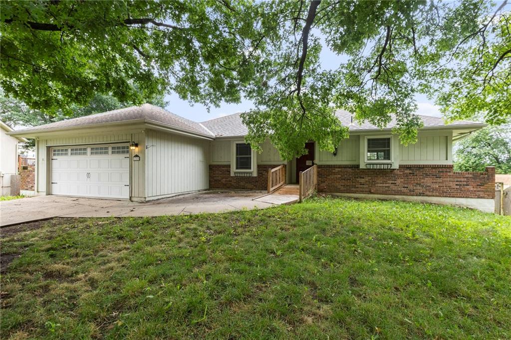 Listing Photo MLS #HMS2556387