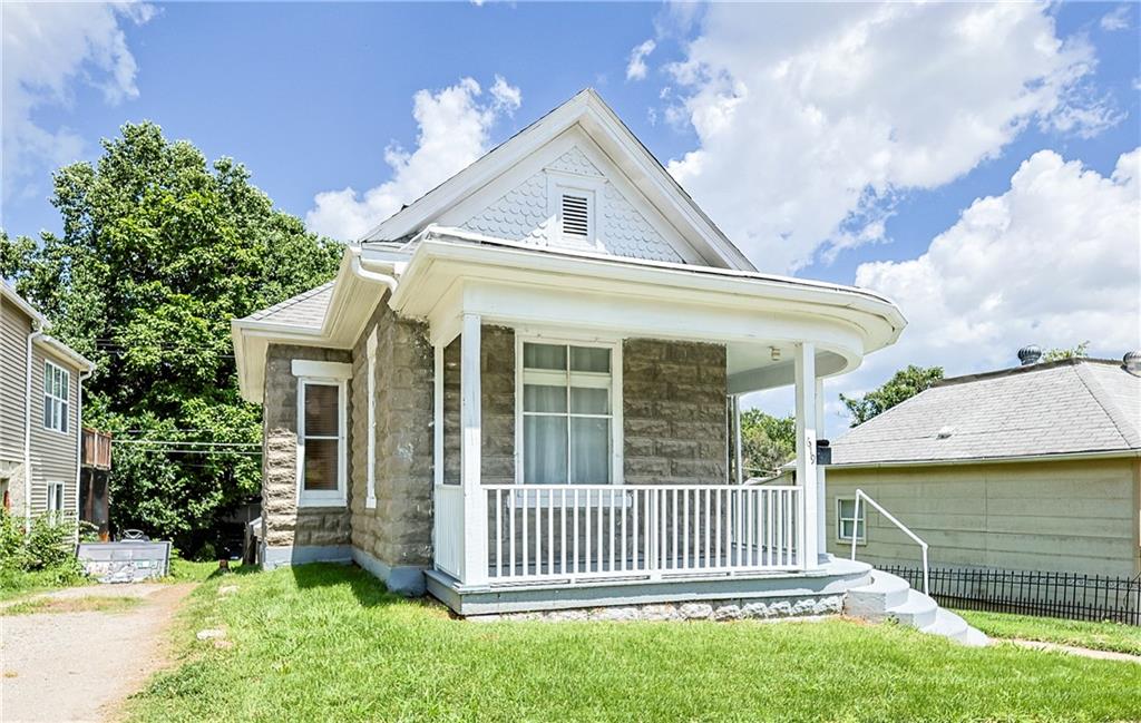 Listing Photo MLS #HMS2557185
