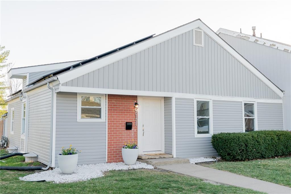 Listing Photo MLS #HMS2557553
