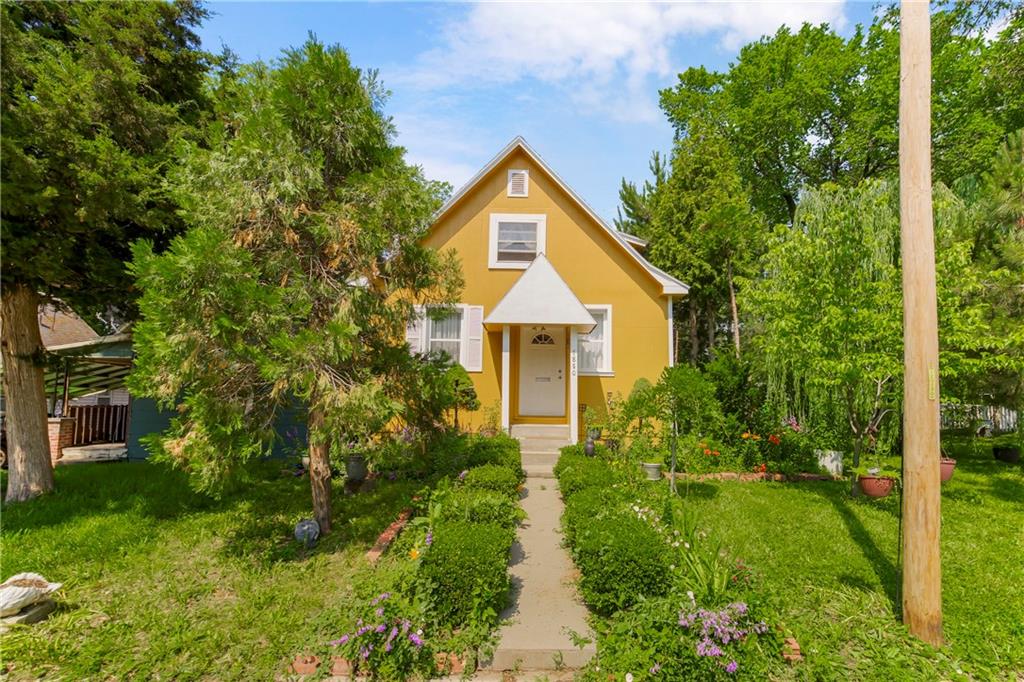 Listing Photo MLS #HMS2557914