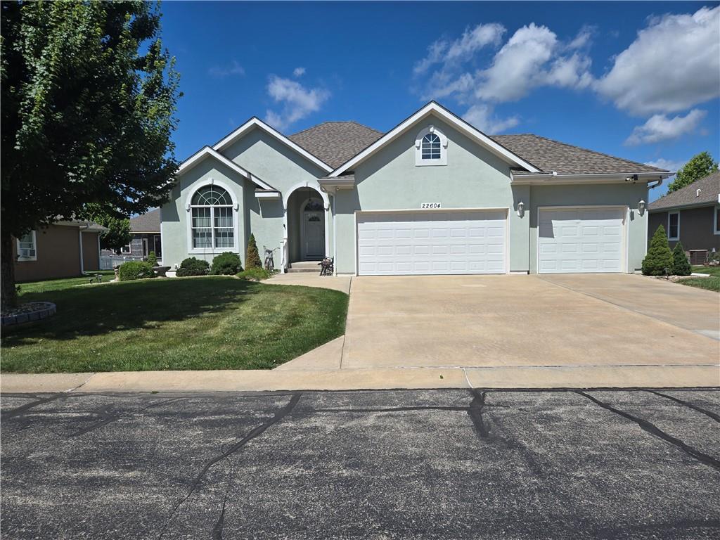 Listing Photo MLS #HMS2558894
