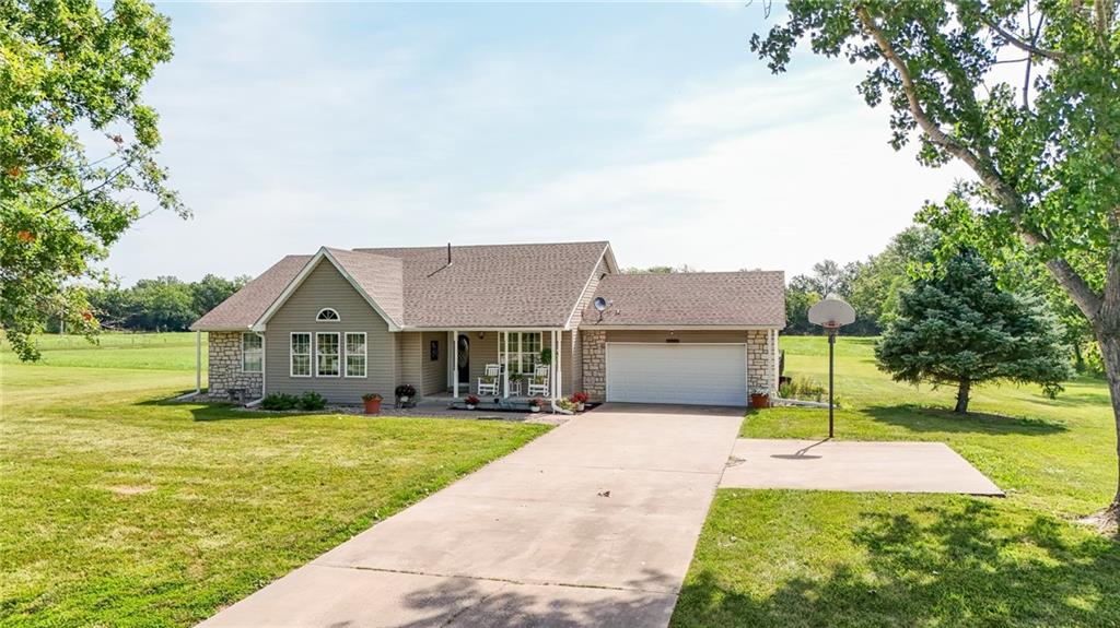 Listing Photo MLS #HMS2558926