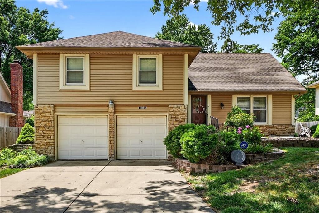 Listing Photo MLS #HMS2559034