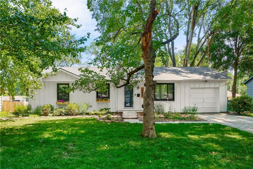 Listing Photo MLS #HMS2559217