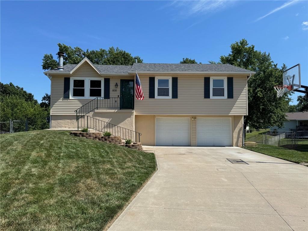 Listing Photo MLS #HMS2559642