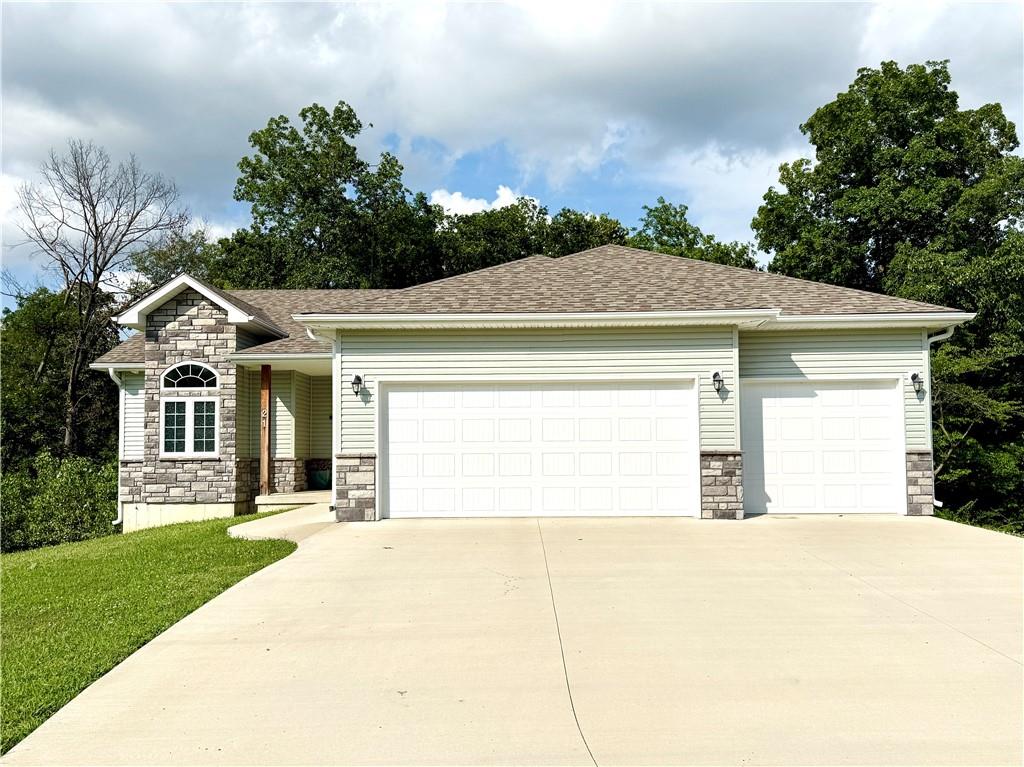 Listing Photo MLS #HMS2559721