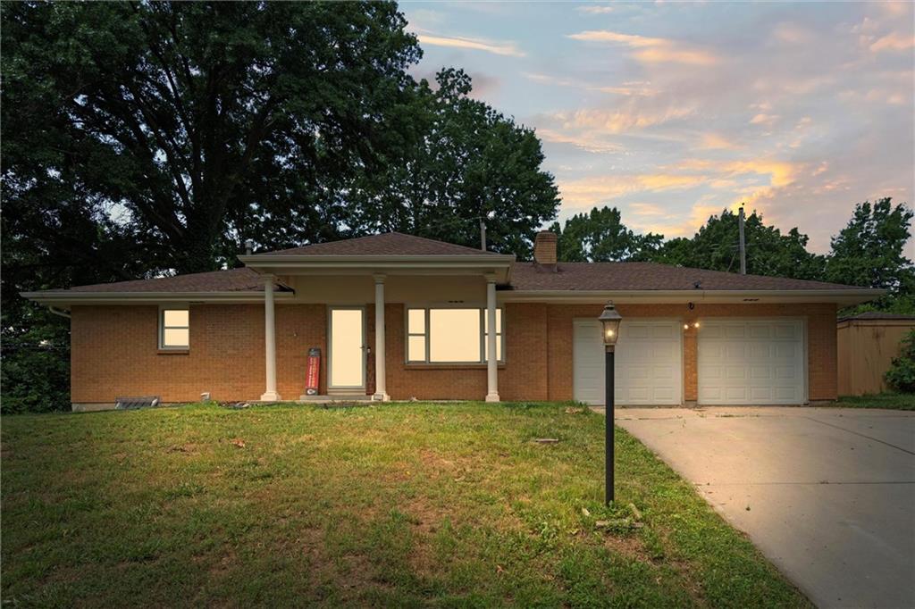 Listing Photo MLS #HMS2559811