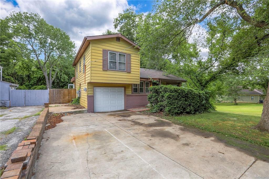 Listing Photo MLS #HMS2559887