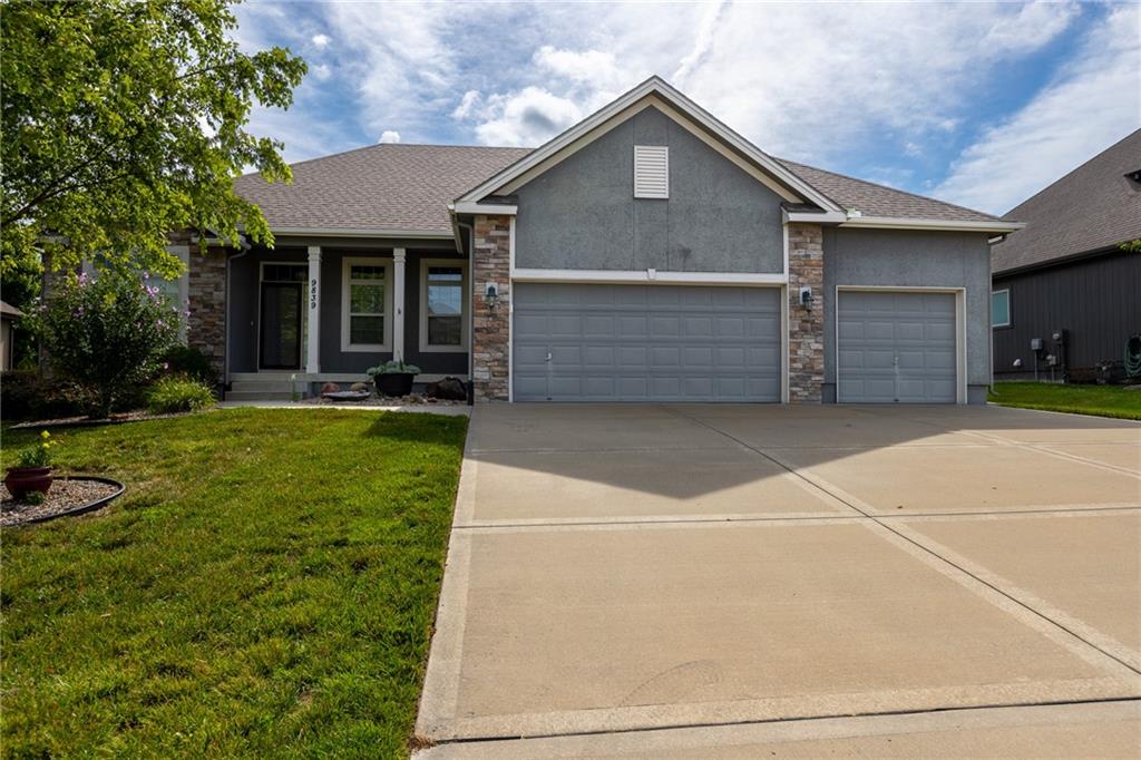 Listing Photo MLS #HMS2560124