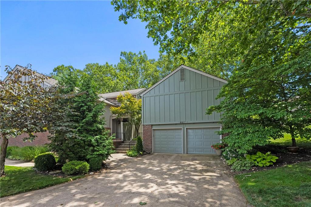 Listing Photo MLS #HMS2560200