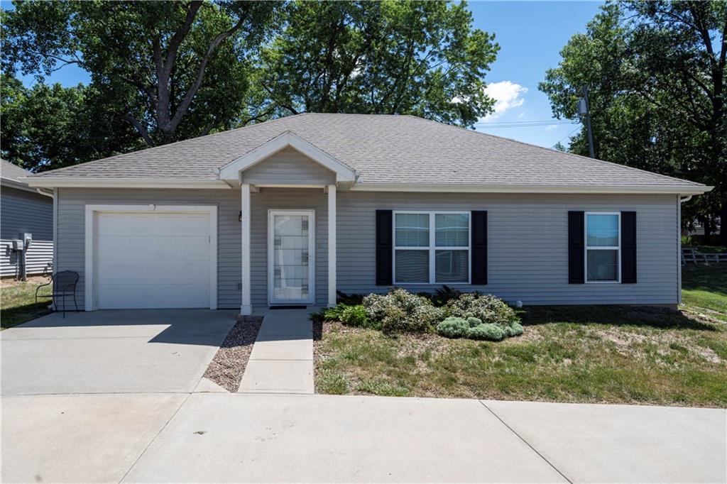 Listing Photo MLS #HMS2560202
