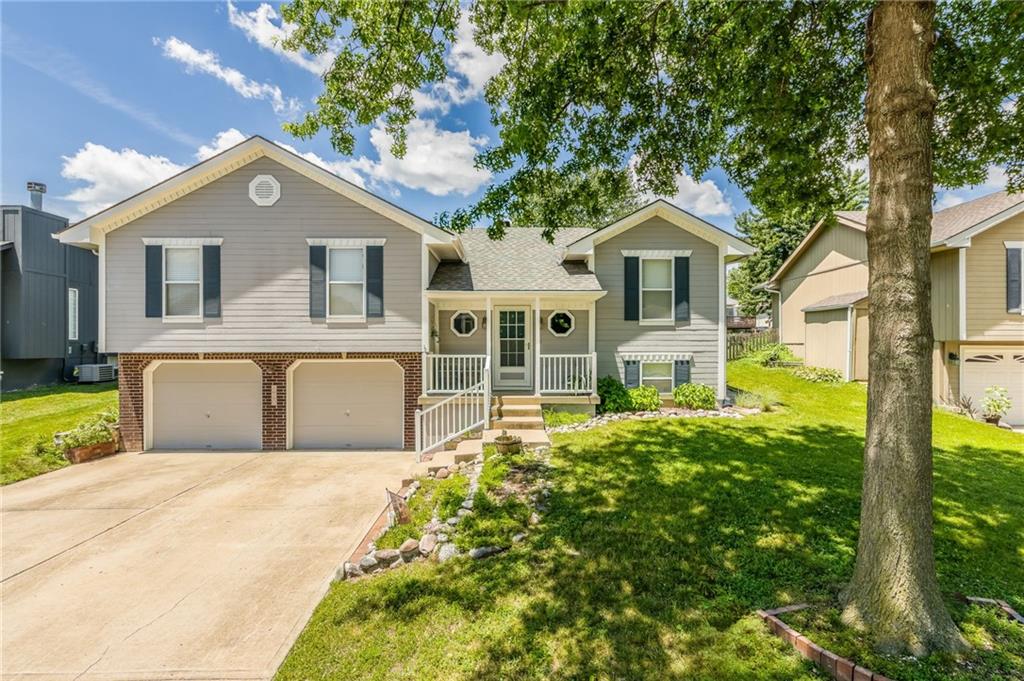 Listing Photo MLS #HMS2561354
