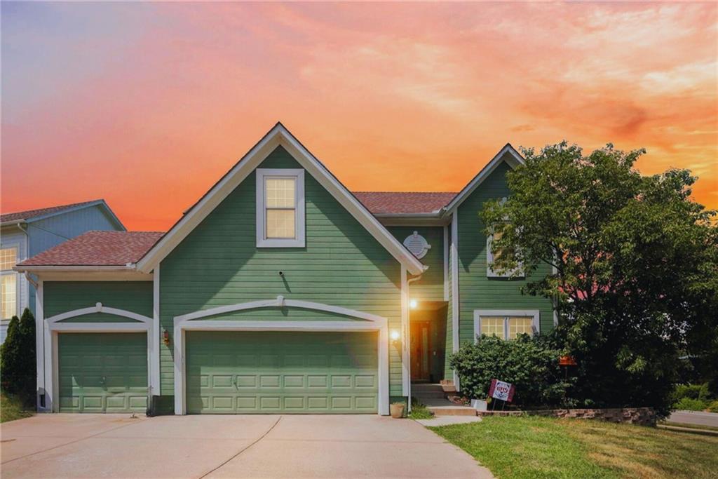 Listing Photo MLS #HMS2561373