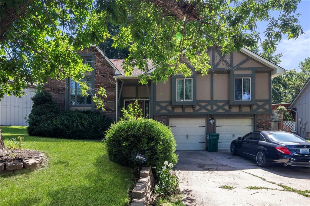 Listing Photo MLS #HMS2561511