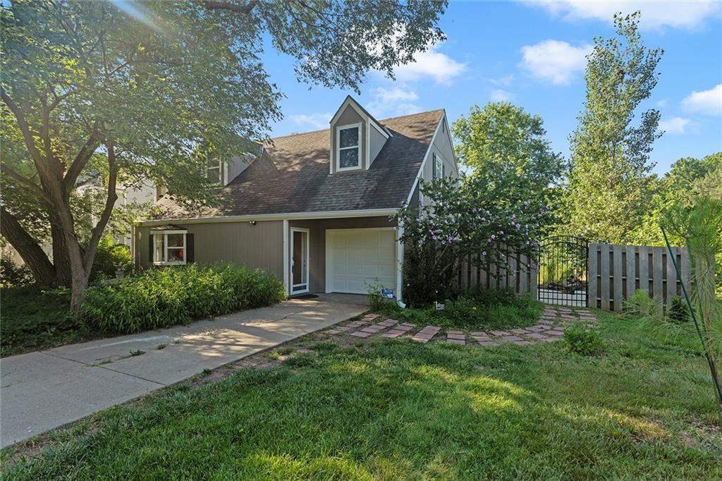 Listing Photo MLS #HMS2561801