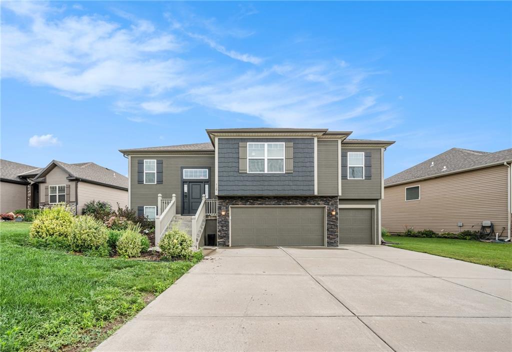 Listing Photo MLS #HMS2561811
