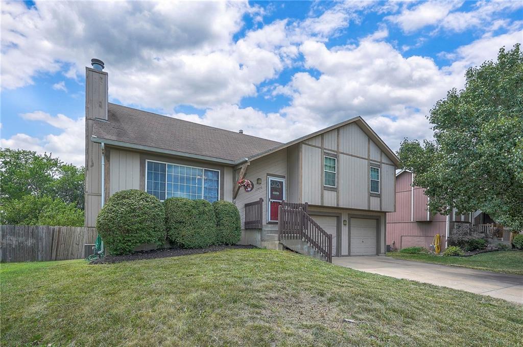 Listing Photo MLS #HMS2561862