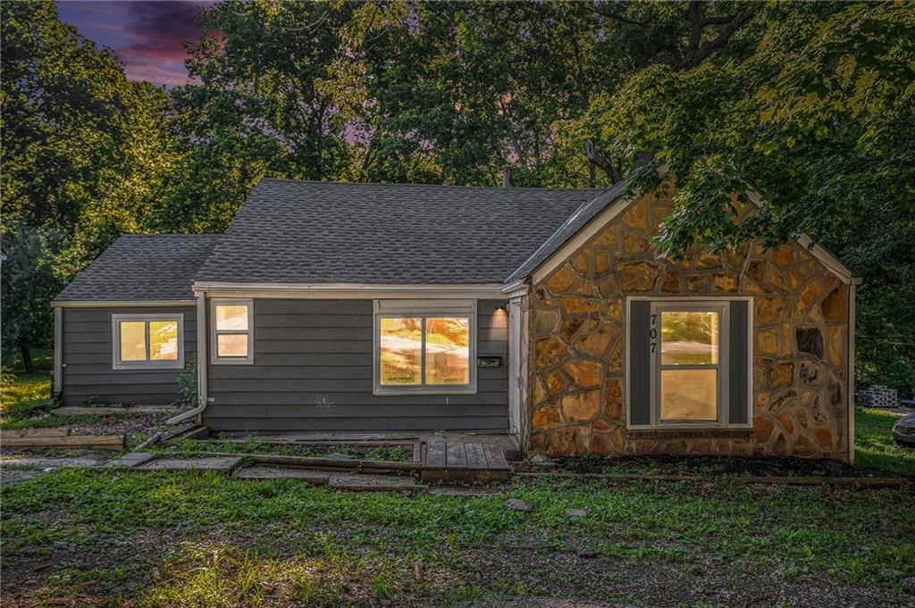 Listing Photo MLS #HMS2561945